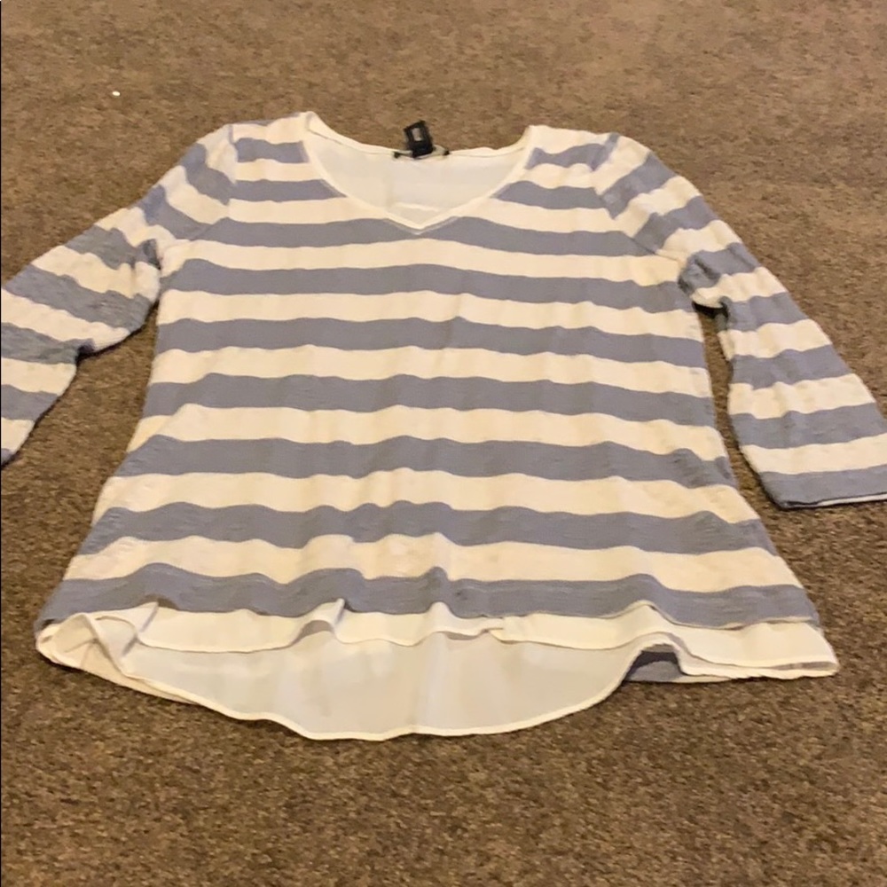 🔴 White House Black Market Blouse 5 for $25